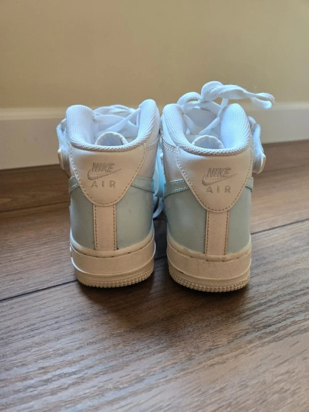 Nike Air Force 1